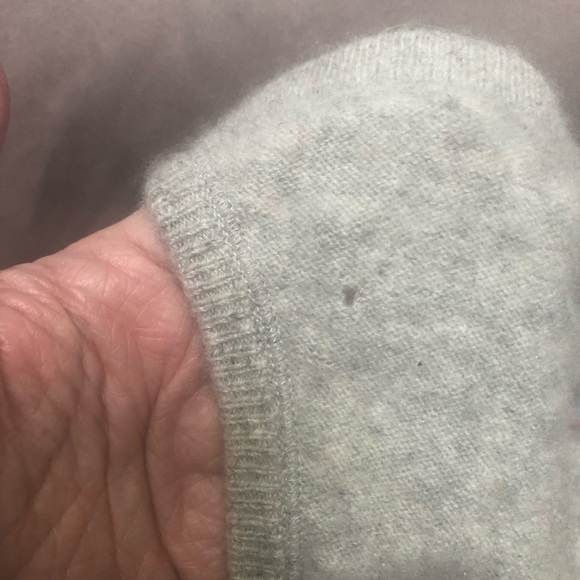 Size medium (Gap)-red bralette & pantie set in heathers grey cashmere. - Picture 3 of 5